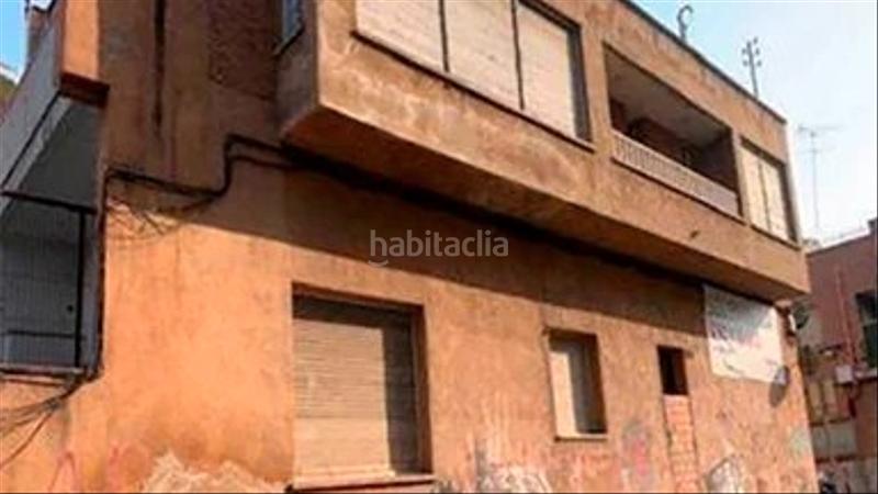 Foto 97067bde-fe3b-4a50-abdf-8960054fd1f3. Terreno residencial en carrer de watt 106 solar urbano en venta en calle watt en Terrassa