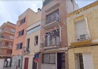 Duplex  Carrer d'iluro. Duplex en venta alquilado en calle iluro de mataro