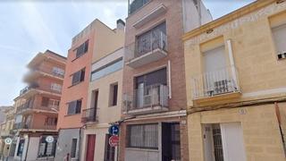 Dplex  Carrer d'iluro. Duplex en venta alquilado en calle iluro de mataro