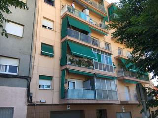 Piso  Carrer arag. Piso en venta alquilado en c/arago de bellavista les franqueses