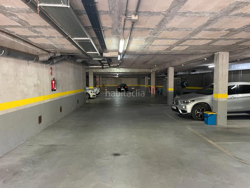 Foto c51c61bb-c80c-4392-8d09-7d36be37a760. Parking voiture dans Vallveric Mataró
