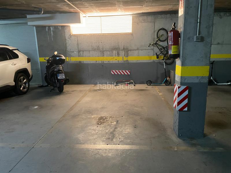 Foto c6794e69-7a01-4b93-9d9e-8e1eb497fa7a. Parking voiture dans Vallveric Mataró