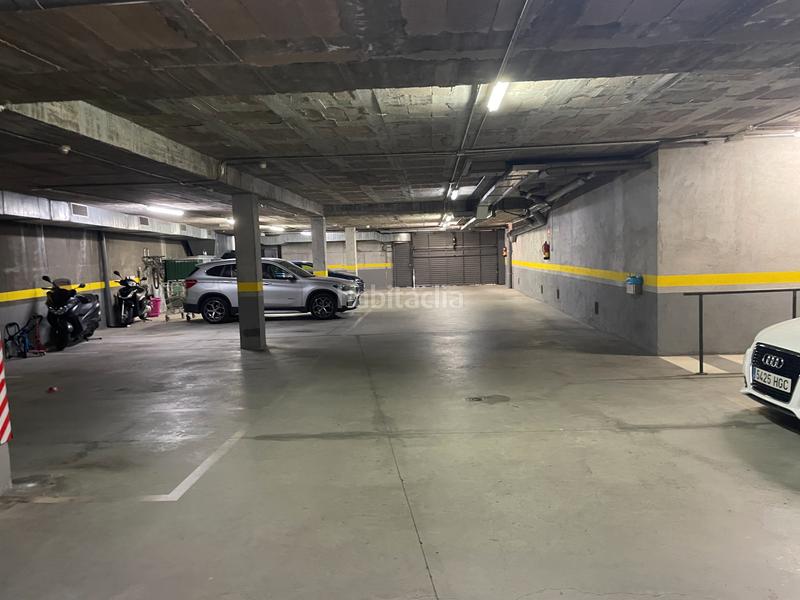 Foto dd152b48-f8e9-4e7f-b6ee-c6486ec43f75. Parking voiture dans Vallveric Mataró