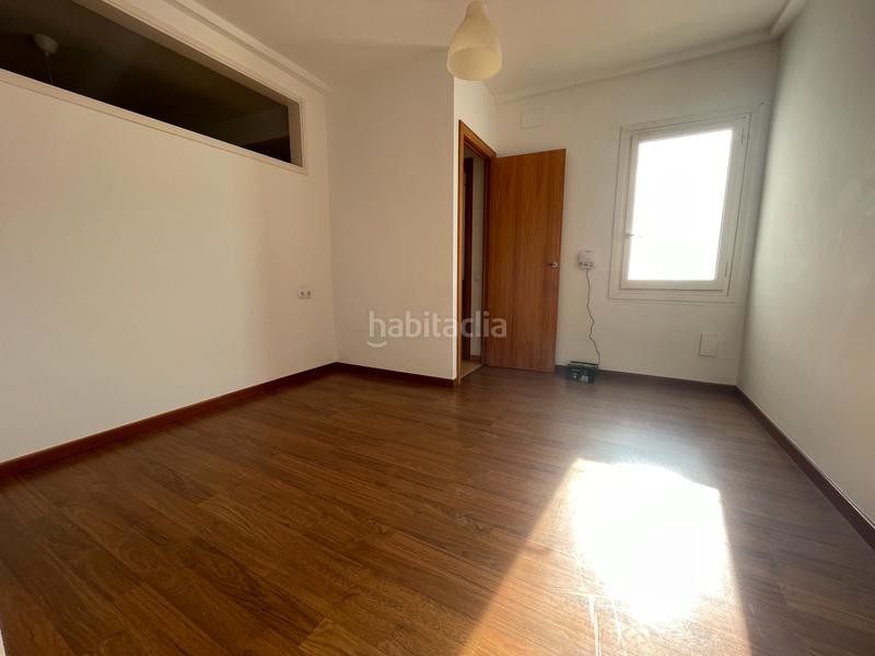 Foto 42761c3f-281e-4611-b0be-86a60feeb3ad. Pis a Centre Mataró