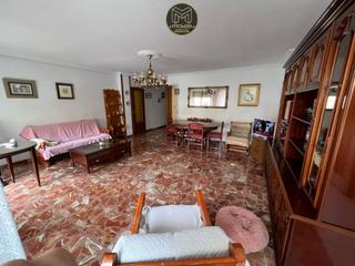 Pis a San Bartolomé - Millán de Priego. Piso en los jardinillos