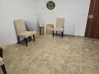 Pis a San Bartolomé - Millán de Priego. Piso en los jardinillos