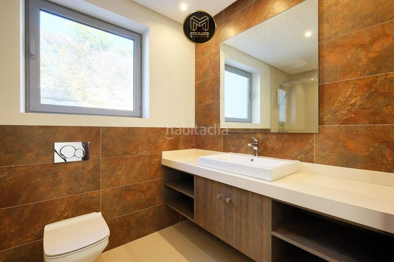 Foto 1f78e4aa-bb5c-48e7-afa0-01c952e0bea3. Chalet villa en benahavis en los arqueros - puerto del almendro Benahavís