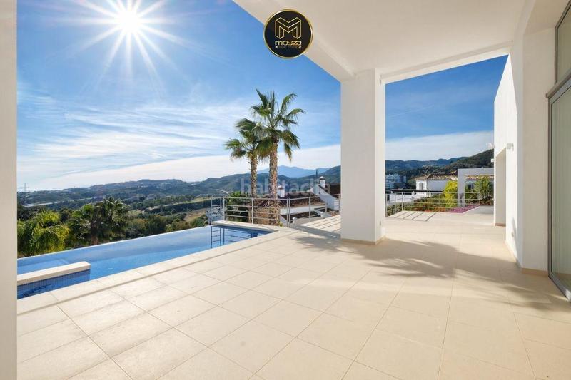 Foto 5f68bfda-a30d-47ac-b91a-29d7d72947cb. Chalet villa en benahavis en los arqueros - puerto del almendro Benahavís