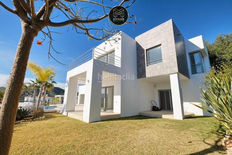 Foto d4700a63-5285-40db-af9b-c24f48ebf122. Chalet villa en benahavis en los arqueros - puerto del almendro Benahavís