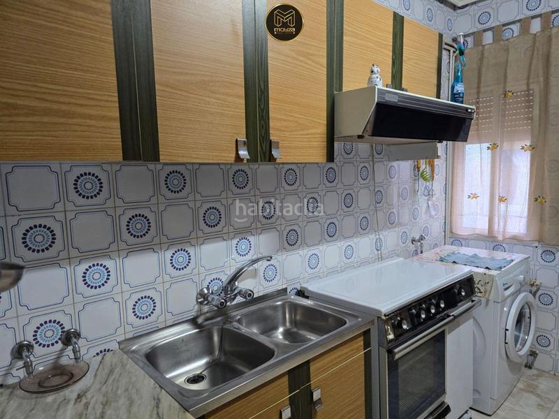 Foto cc9ae56f-ef8e-4531-832b-3eaac935ab0b. Casa amb aparcament a Santa Isabel Jaén