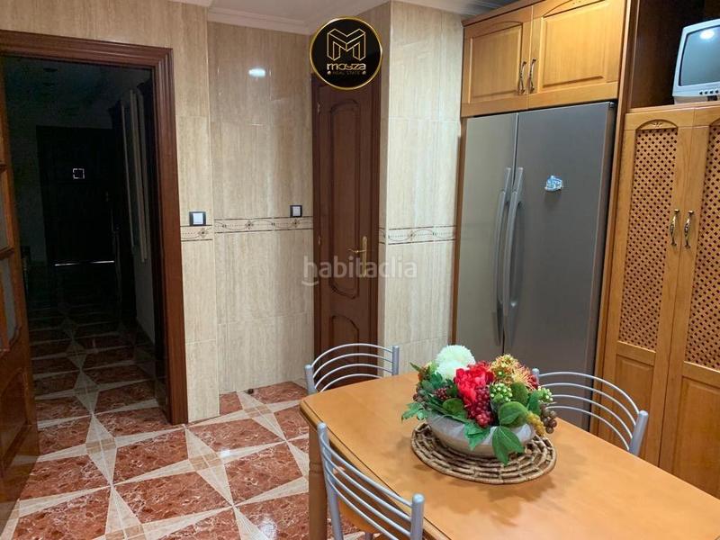 Foto b9251a99-63d4-4170-b066-149774763a15. Chalet  en Torredonjimeno