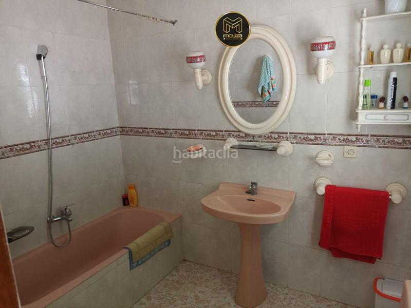 Foto 4a7c16b3-1f2b-4c7a-8a25-952cd63b6c59. Chalet casa en Torredonjimeno