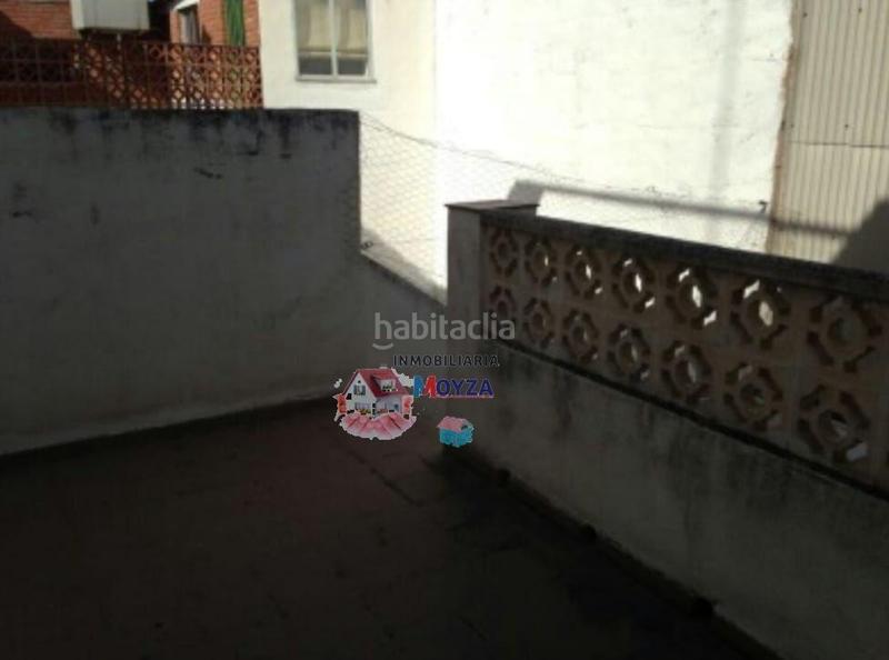 Foto 10b12277-4c07-4c94-b475-33a4b1eafdf2. Casa zona peñamefecit en Peñamefecit - Avda Barcelona Jaén