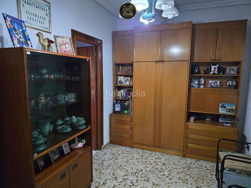 Foto d3d5ca79-421a-4bbc-92e2-cf4760ff5d7e. Casa con parcheggio in Santa Isabel Jaén