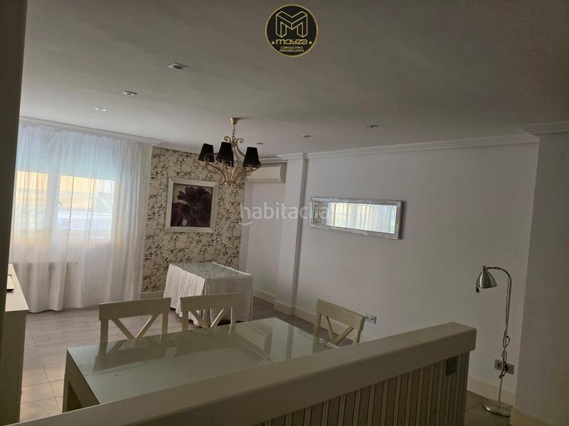 Foto 1676f6a9-6174-476e-bf4f-f85124ce79d3. Rent flat with pool in Hospital Jaén