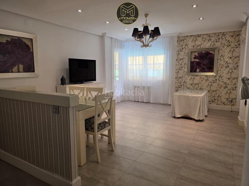 Foto 50503f05-4c00-482a-bea6-788dfaa1c2e7. Rent flat with pool in Hospital Jaén