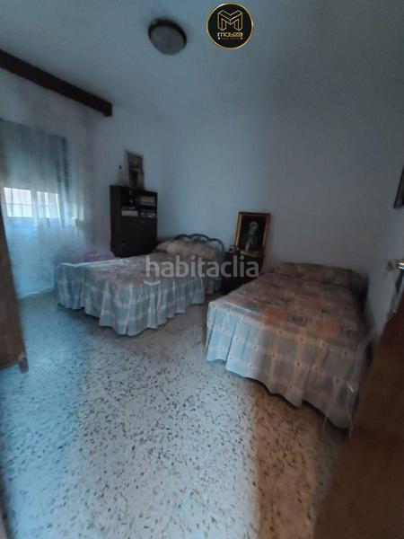 Foto ae6bdf94-606a-4b7d-95b3-f6a97e55f7b3. Xalet amb aparcament a Ctra. Circunvalación - La Magdalena Jaén