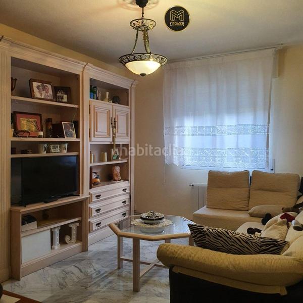 Foto 13f03788-54da-4c31-a18f-13dc7e928571. Chalet zona urbanización azahar en Valdeastillas - Fuentezuelas Jaén