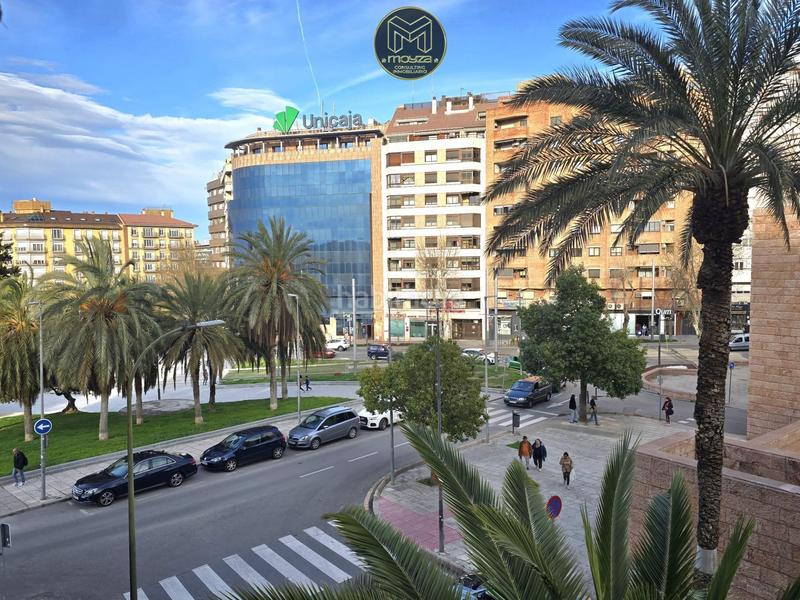 Foto c0e0b631-708c-42c5-9890-3f04318ede09. Pis amb calefacció a Peñamefecit - Avda Barcelona Jaén