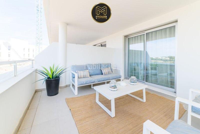 Foto 579f9acc-a31d-49eb-adec-b7f8ff3a5af2. Pis amb calefacció piscina a Cancelada Estepona