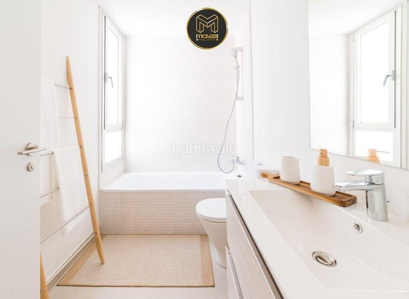 Foto 5bec3695-c875-4691-8b71-4b7f4ecbdca1. Pis amb calefacció piscina a Cancelada Estepona