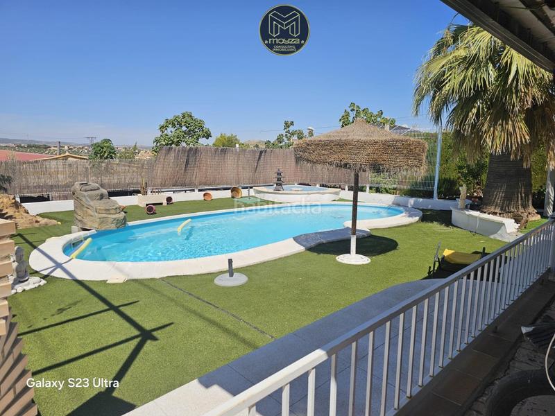 Foto 13f4940a-62d1-4b9b-ab80-aee631d28c66. Chalet with parking pool in Puente Tablas - Puente Nuevo - Cerro Molina Jaén