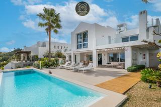 Xalet a Santa María. Villa en marbella este