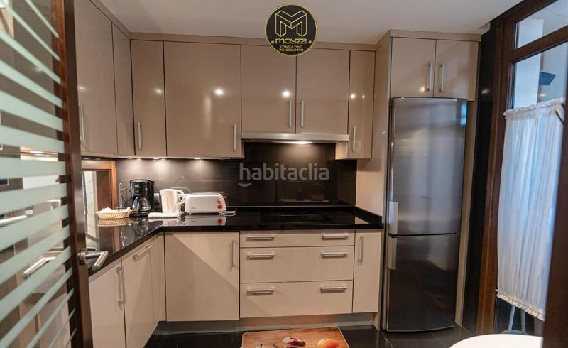 Foto 5977231f-1f8f-4d00-bfd5-a361eed6615f. Location attique avec parking dans Zona de Punta Plata Estepona