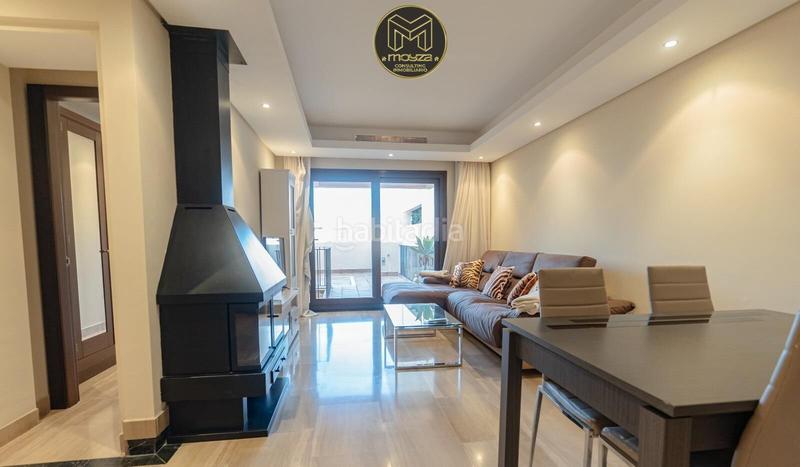 Foto 56e0048f-b5d7-44a8-8b7e-da8696cdf547. Rent penthouse with parking in Zona de Punta Plata Estepona