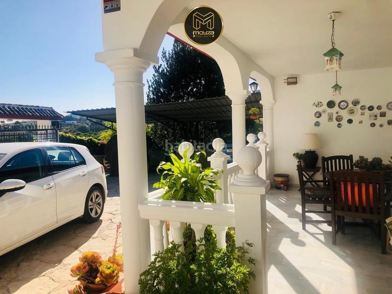 Foto d26af416-9735-4116-bb63-77c7c26214d5. Chalet con piscina in Centro Estepona