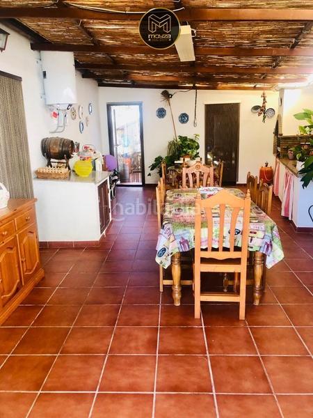 Foto ee89a8bd-a9d4-4f64-927c-62537da29b87. Chalet con piscina in Centro Estepona