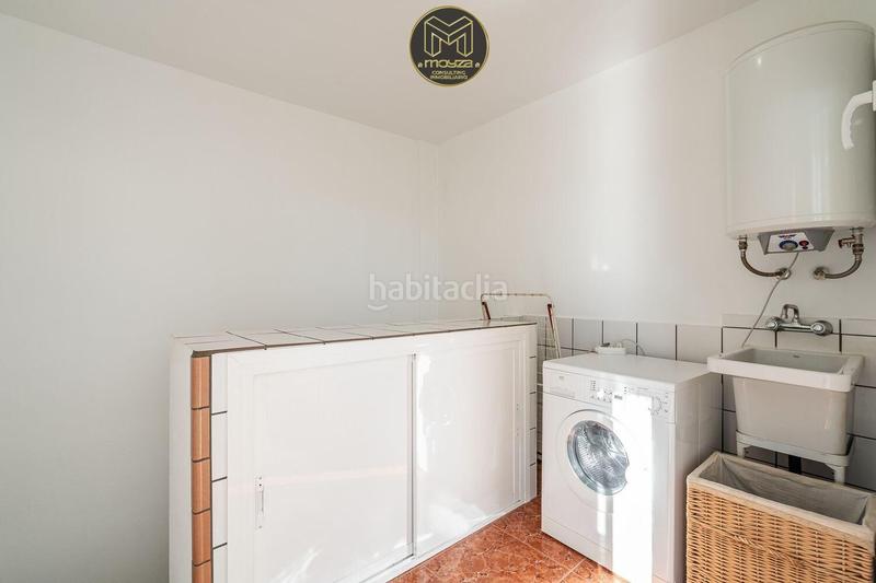 Foto 1186ea52-5c77-4cde-80b4-7864bf2ab339. Chalet con riscaldamento parcheggio in Zona Calvario Estepona