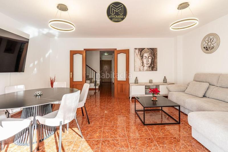 Foto 41518912-74e8-471e-a23b-4b11ac8496d3. Chalet con riscaldamento parcheggio in Zona Calvario Estepona