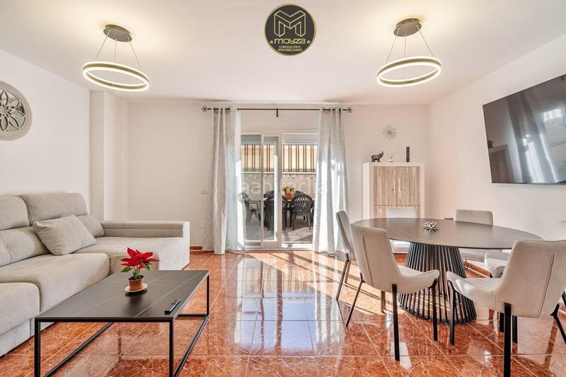 Foto ade300ca-782b-4f0b-8847-84a30c64370a. Chalet con riscaldamento parcheggio in Zona Calvario Estepona