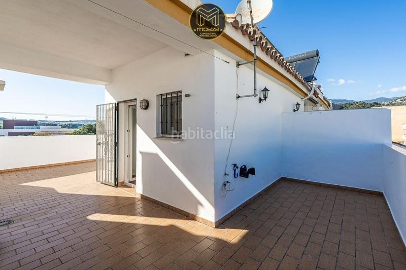 Foto bd9a4219-f6ba-4630-bc8d-b043002725b1. Chalet con riscaldamento parcheggio in Zona Calvario Estepona