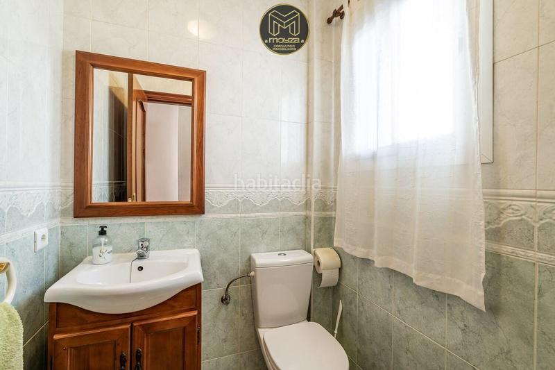 Foto e247f9a5-075e-4e8d-8e32-cea834efcee3. Chalet con riscaldamento parcheggio in Zona Calvario Estepona