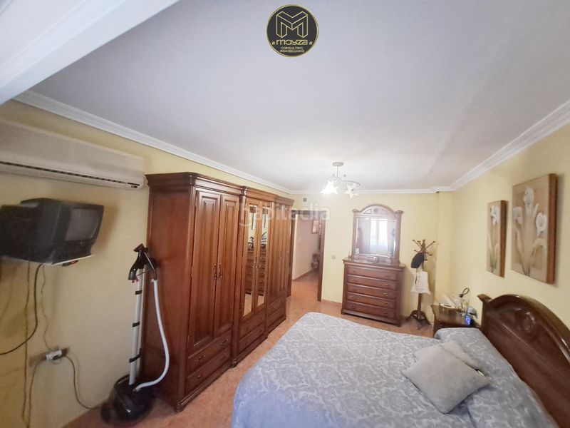 Foto 37d6aa96-4332-47a9-afe6-7a1e72ebb3b1. Casa amb aparcament a Villares (Los)