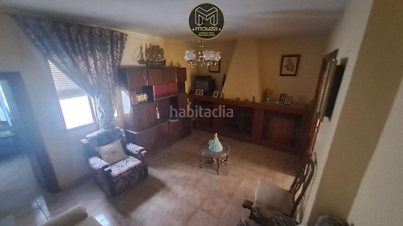 Foto b7cb37c2-a04d-4ac4-812f-57e159e35729. Casa amb aparcament a Villares (Los)