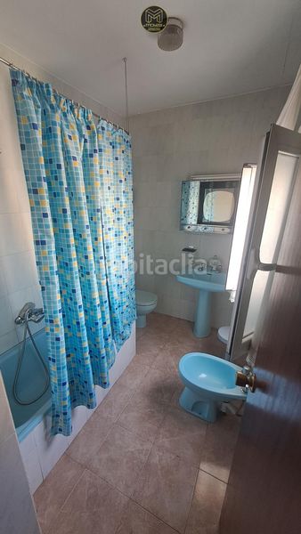 Foto edb5c728-b1db-4c6e-b7c9-f2dfa5815af5. Casa amb aparcament a Villares (Los)