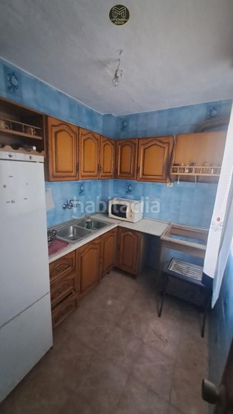 Foto f9ea8a8d-7802-406d-8847-719c927b3765. Casa amb aparcament a Villares (Los)