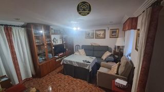 House in Ctra. Circunvalación - La Magdalena. Casa en casco antiguo