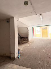 Autoparkplatz in Hospital. Garaje en venta en centro.