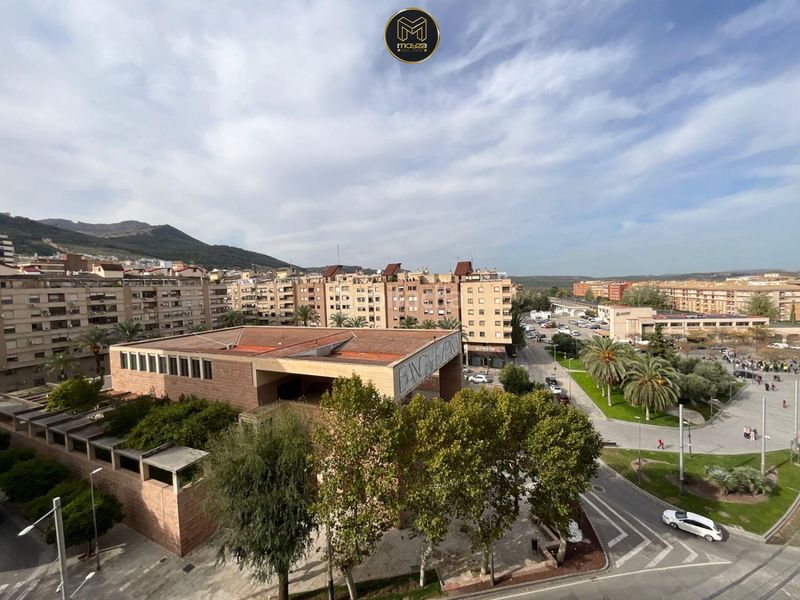 Foto ea41d73a-8297-4b5f-9a4d-765cbb154f98. Pis amb aparcament a Avda de Madrid - Pº de la Estación Jaén