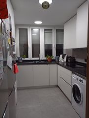 Appartement à El Valle - Universidad. Piso en venta en polígono del valle, 3 dormitorios.