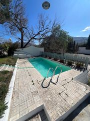 Chalet à Guardia de Jaén (La). Chalet en venta en altos de puente nuevo, 4 dormitorios.