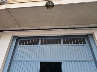 Car parking in Peñamefecit - Avda Barcelona. Garaje en venta en bulevar.