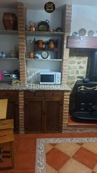 Foto 0a3a4a8b-1415-4355-b61b-49b71831bb96. Casa amb calefacció a San Felipe - El Almendral - La Merced Jaén