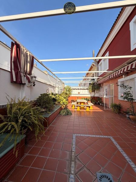 Foto 74ff8786-6e89-4ea0-8383-2f4526d7ed56. Casa amb calefacció aparcament a Puente Tablas - Puente Nuevo - Cerro Molina Jaén