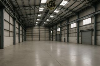 Bâtiment à usage industriel à Centro - Areal. Nave industrial en venta en travesía de vigo.