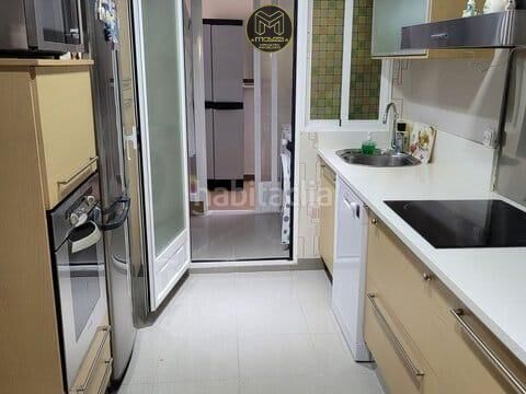 Foto 1e01dc98-25a8-4e05-89ff-e9b304d2ca8c. Pis a Renfe - Bulevar 1ª y 2ª Fase Jaén